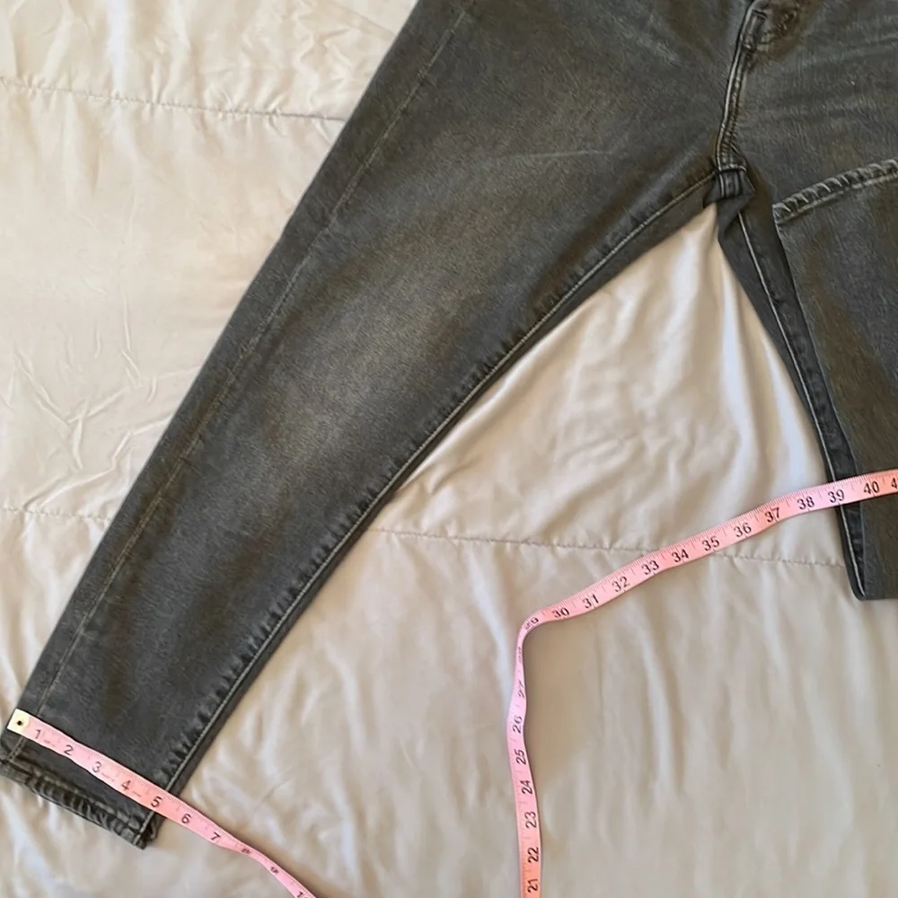 Levi’s Women’s Jeans Wedgie Skinny Gray Black Size 28 NWT - Picture 8 of 9